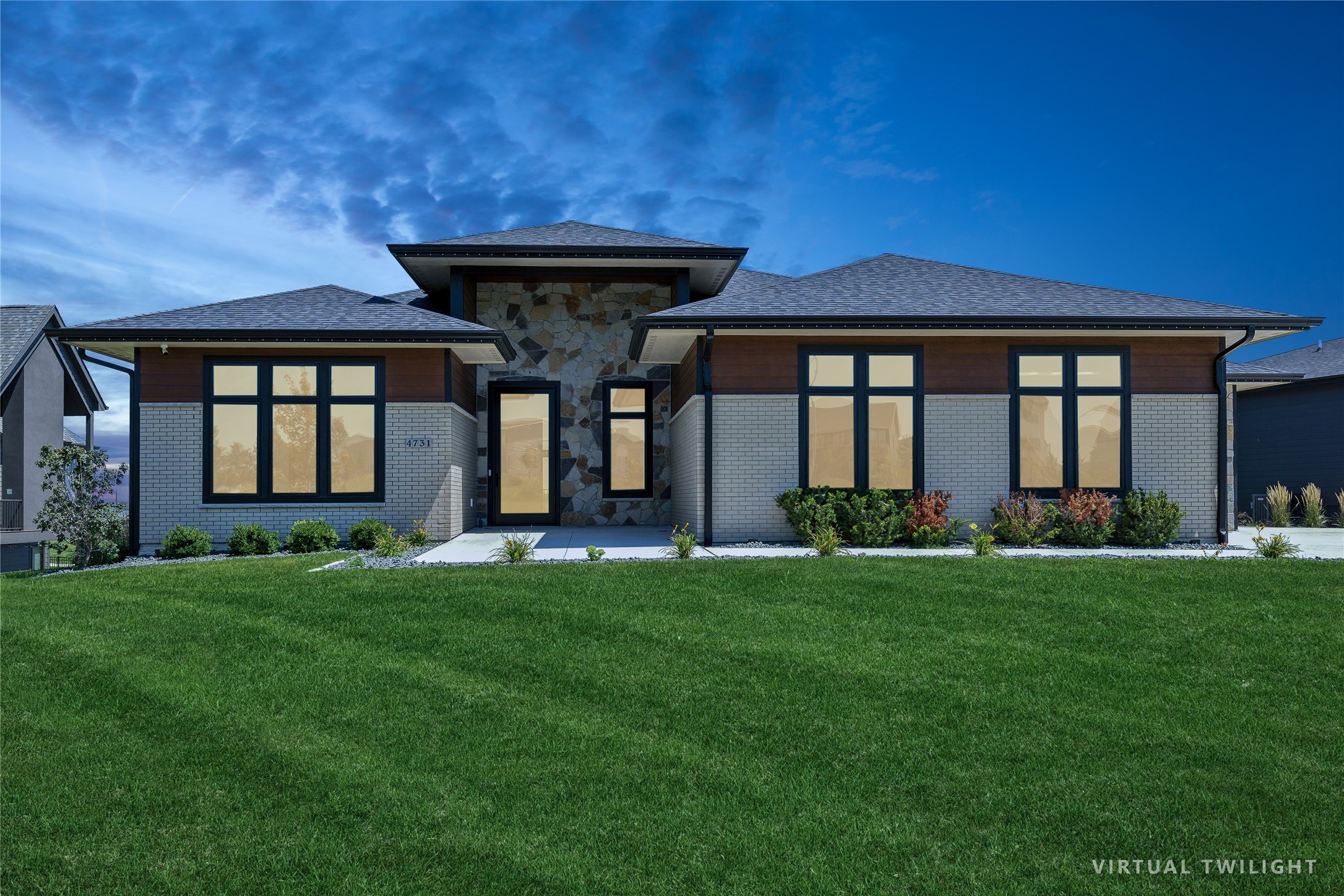 Centennial Blvd, Urbandale, IA 50323