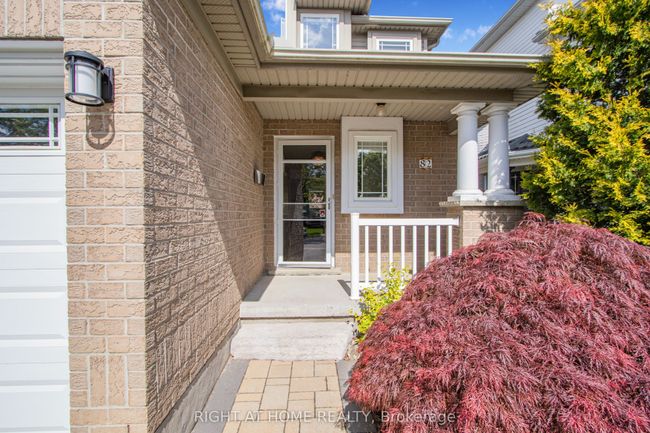 82 Rossmore Crt, House other with 3 bedrooms, 2 bathrooms and 2 parking in London ON | Image 7