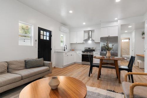 1-87 5th Ave, Chula Vista, CA, 91910-1609 | Card Image