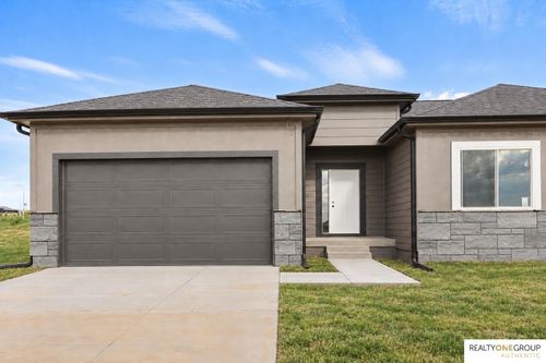 5123 N 213th St, Elkhorn, NE, 68022 | Card Image
