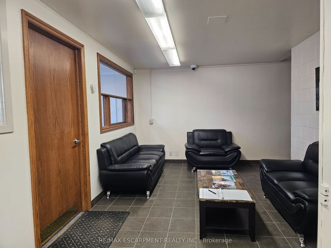237 Arvin Ave, Home with 0 bedrooms, 1 bathrooms and null parking in Stoney Creek ON | Image 9