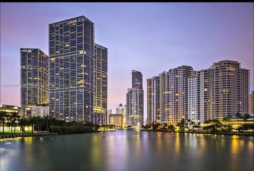 4711-485 Brickell Ave, Miami, FL, 33131-2717 | Card Image
