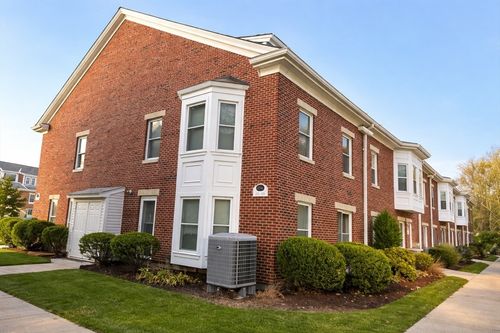 unit-36-154 Quincy Shore Dr, Quincy, MA, 02171-2907 | Card Image