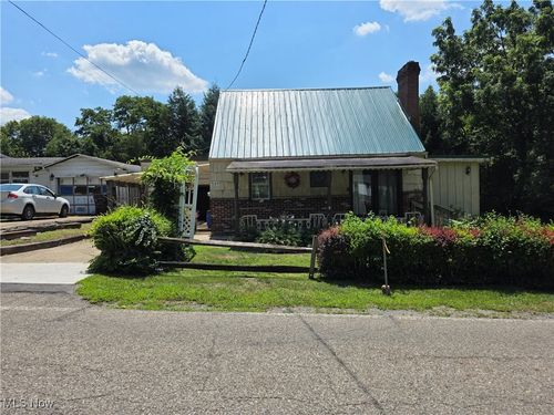 539 7th Ave, East Liverpool, OH, 43920-3703 | Card Image