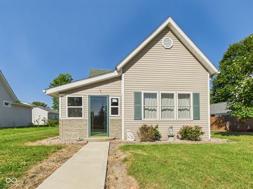 1019 N John St, Lapel, IN, 46051-5532 | Card Image