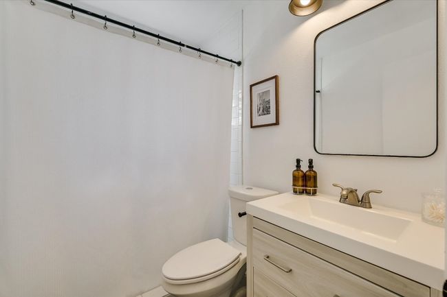 10104 Oak Hollow Cir, House other with 4 bedrooms, 2 bathrooms and 2 parking in Austin TX | Image 12
