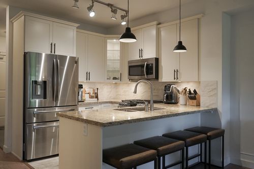402-8558 202b St, Langley, BC, V2Y3L4 | Card Image