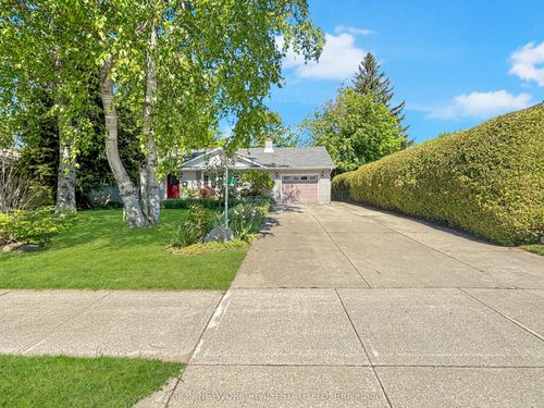 21 Inverness St S, Kincardine, ON, N2Z1J8 | Card Image