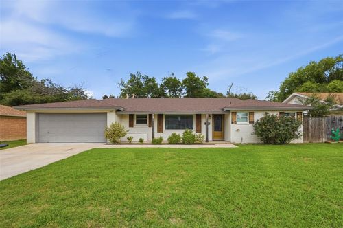 5809 Waltham Ave, Fort Worth, TX, 76133-2717 | Card Image