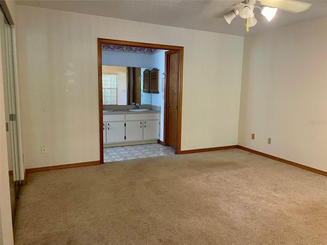 1112 Ne 130 Th Ter, House other with 3 bedrooms, 2 bathrooms and null parking in SILVER SPRINGS FL | Image 34