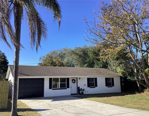 607 Ridge Pl, Tavares, FL, 32778-2851 | Card Image