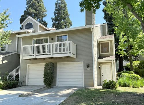 2-213 Live Oak Cir, Roseville, CA, 95678-6802 | Card Image
