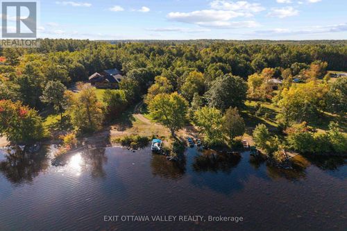 1060C Rantz Road, Petawawa, ON, K8H2W8 | Card Image