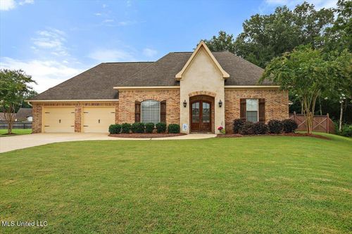 1112 Belle Oak Row, Brandon, MS, 39042-6087 | Card Image