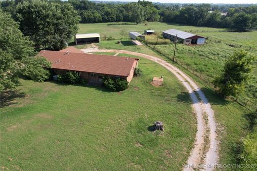 200 2nd St, Pawnee, OK, 74058-1507 | Card Image