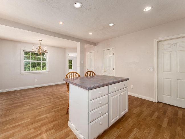 341 Broadway E, House other with 3 bedrooms, 3 bathrooms and null parking in Granville OH | Image 10