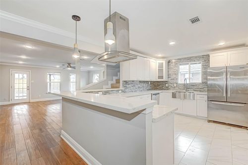 5611 Nina Lee Ln, Houston, TX, 77092-5029 | Card Image