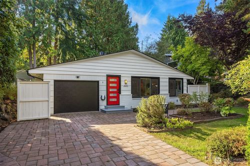 4233 Ne 88th St, Seattle, WA, 98115-3826 | Card Image