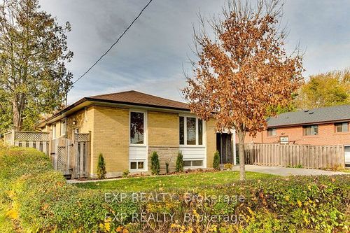 main-16 Stephenfrank Rd, Scarborough, ON, M1P3W3 | Card Image