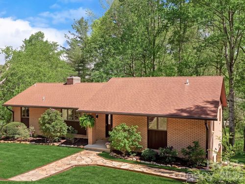 52 Mark Twain Rd, Asheville, NC, 28805-9725 | Card Image