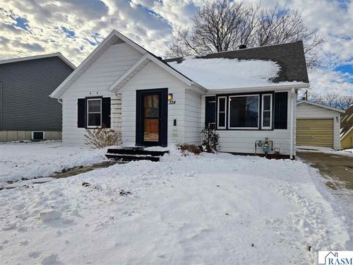 324 2nd Ave Nw, Sleepy Eye, MN, 56085-1311 | Card Image