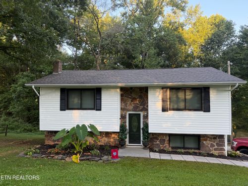 464 Norris Dr, Tazewell, TN, 37879-4573 | Card Image