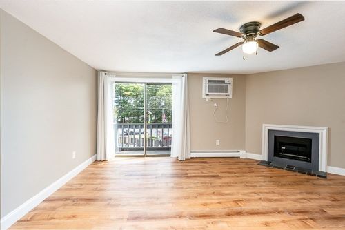 apt-4-825 W Main St, Hyannis, MA, 02601-3463 | Card Image