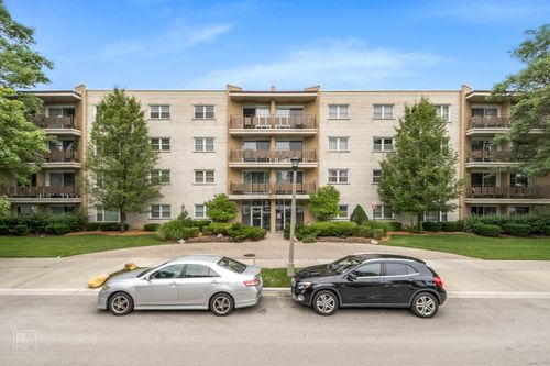 apt-110-8210 Elmwood Ave, Skokie, IL, 60077-2966 | Card Image
