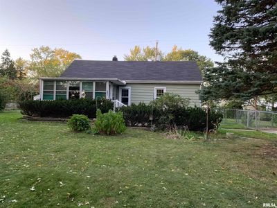 2011 W Albany Avenue, House other with 3 bedrooms, 2 bathrooms and null parking in Peoria IL | Image 1