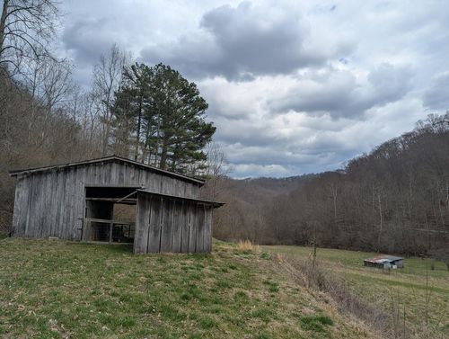 456 Arnetts Fork Rd, Big Creek, KY, 40914-9004 | Card Image