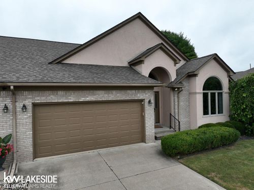 52240 Fish Creek Drive, Macomb Township, MI, 48042 | Card Image