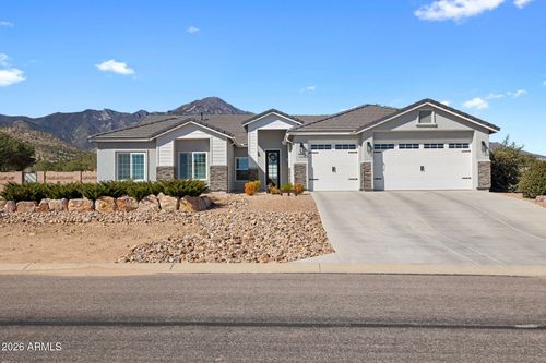 6450 E Saddlehorn Cir, Hereford, AZ, 85615-8566 | Card Image