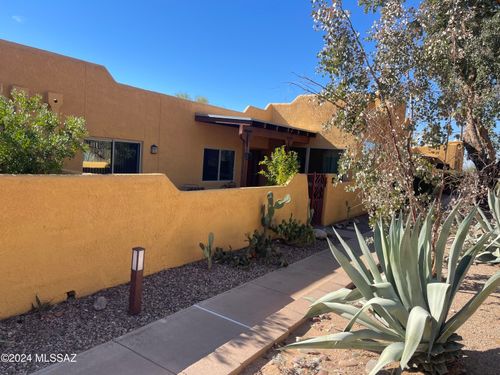130-6255 N Camino Pimeria Alta, Tucson, AZ, 85718-3635 | Card Image