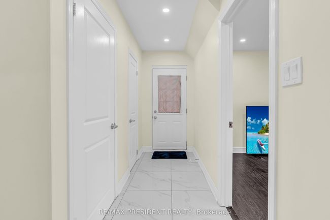 118 Charters Rd, House other with 5 bedrooms, 4 bathrooms and 2 parking in Brampton ON | Image 13