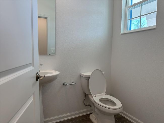 1629 Cross Prairie Pkwy, House other with 3 bedrooms, 3 bathrooms and null parking in KISSIMMEE FL | Image 5