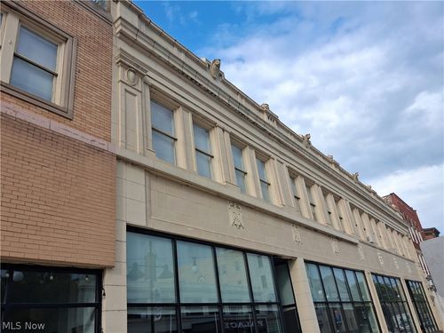 610 Broadway, Lorain, OH, 44052-1852 | Card Image