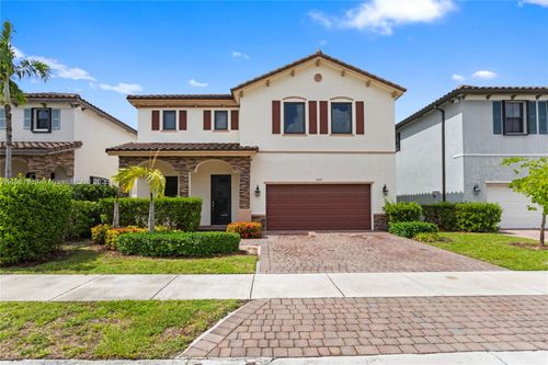 3557 W 94th Ter, Hialeah, FL, 33018-2080 | Card Image