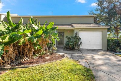 1742 Adams Circle S, Townhouse with 2 bedrooms, 1 bathrooms and null parking in Largo FL | Image 2