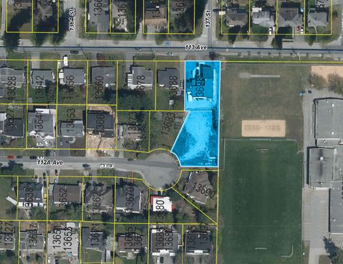 13698 113 Ave, Surrey, BC, V3R2J1 | Card Image