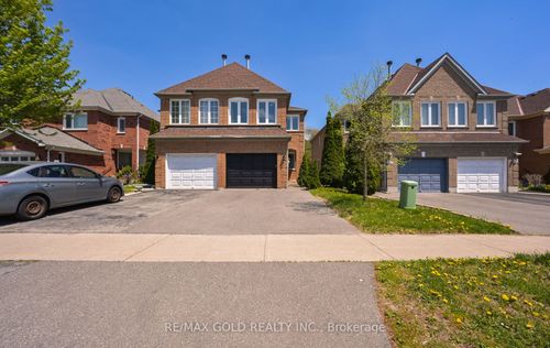 171 Fernforest Dr, Brampton, ON, L6R1L7 | Card Image