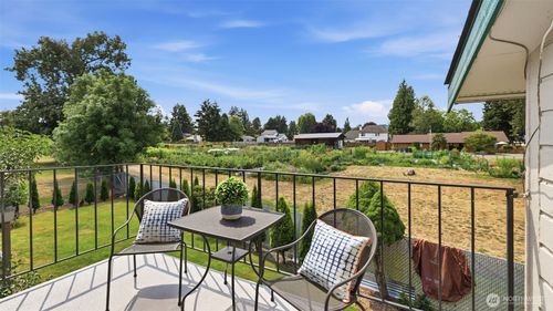 20-1102 8th St Ne, Auburn, WA, 98002-4467 | Card Image