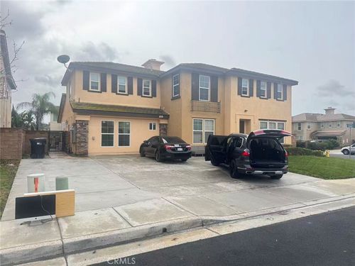 6805 Edinburgh Rd, Eastvale, CA, 92880-3635 | Card Image