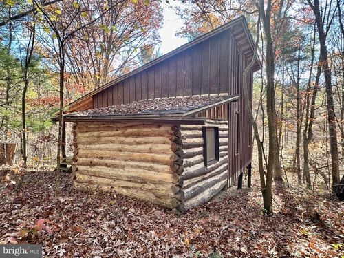 7110 Pleasant Ridge Rd, HARRISONVILLE, PA, 17228-9381 | Card Image