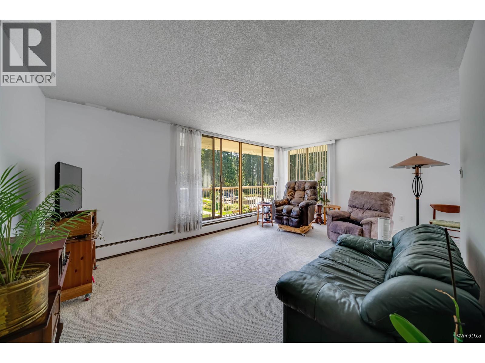 Residential in North Vancouver 4