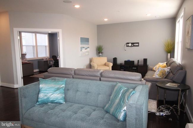 44738 Tiverton Sq, Condo with 3 bedrooms, 3 bathrooms and null parking in ASHBURN VA | Image 35
