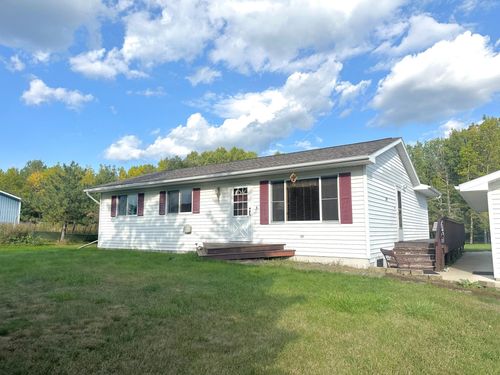 2305 4th Ave E, International Falls, MN, 56649-4139 | Card Image
