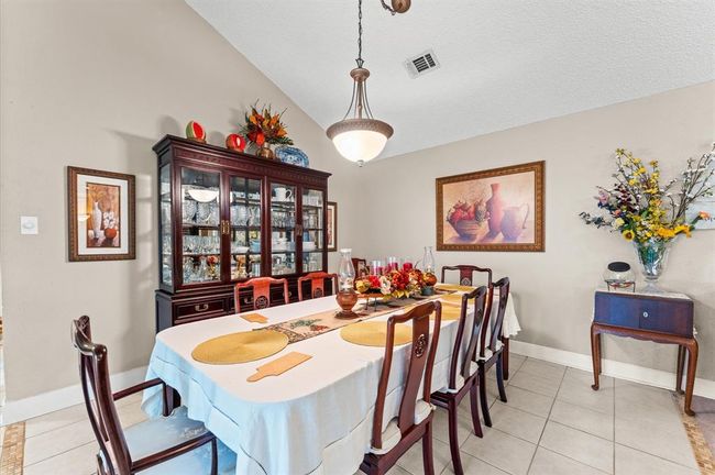 Oversized Dining Room with High Ceilings | Image 13