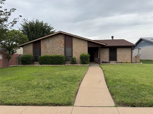1021 Tracy Ln, Lancaster, TX, 75134-3009 | Card Image