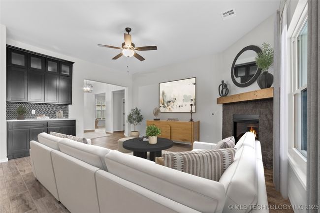 6133 S 320 Th East Ave, House other with 3 bedrooms, 3 bathrooms and null parking in Broken Arrow OK | Image 13