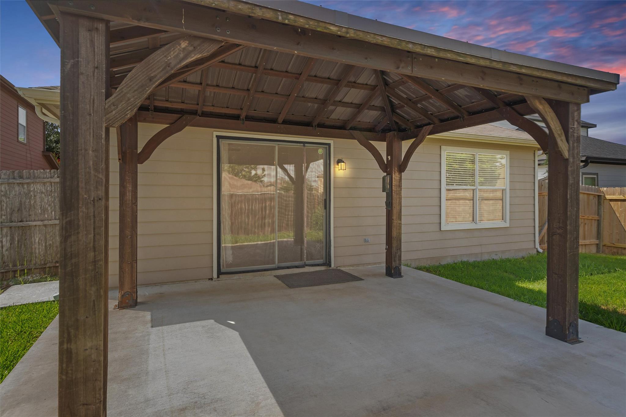 Residential in Del Valle 3